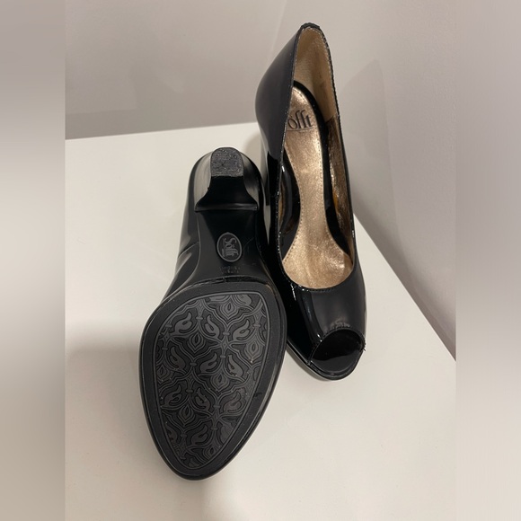 Black Patent Leather High Heels Size 7 - Picture 5 of 5